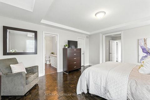 Photo 23 at 2 Noce Way, Vellore Village, Vaughan