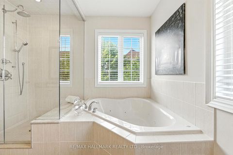 Photo 25 at 2 Noce Way, Vellore Village, Vaughan