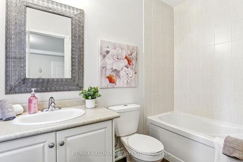 Photo 27 at 2 Noce Way, Vellore Village, Vaughan