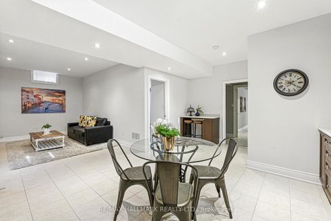 Photo 36 at 2 Noce Way, Vellore Village, Vaughan