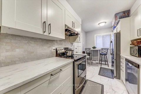 Photo 4 at 88 - 275 Manse Road, West Hill, Toronto
