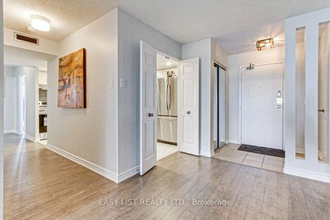 Photo 4 at 1909 - 2330 Bridletowne Circle, L'Amoreaux, Toronto