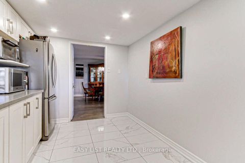 Photo 10 at 1909 - 2330 Bridletowne Circle, L'Amoreaux, Toronto
