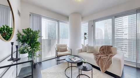 Photo 1 at 4102 - 100 Harbour Street, Waterfront Communities C1, Toronto
