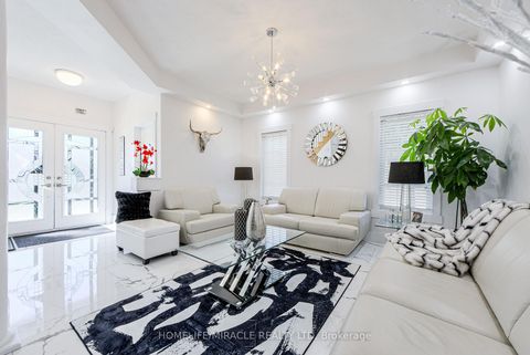 Photo 7 at 34 Bottero Drive, Rural Vaughan, Vaughan