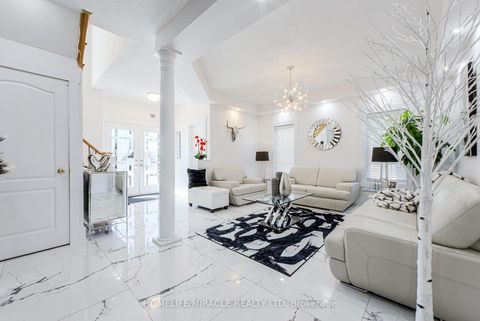 Photo 8 at 34 Bottero Drive, Rural Vaughan, Vaughan