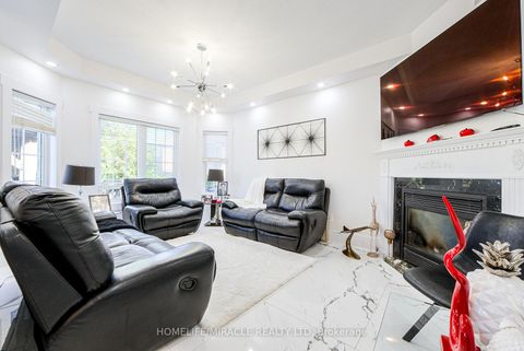 Photo 17 at 34 Bottero Drive, Rural Vaughan, Vaughan