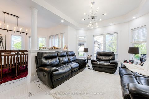 Photo 18 at 34 Bottero Drive, Rural Vaughan, Vaughan