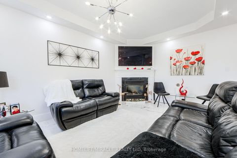 Photo 20 at 34 Bottero Drive, Rural Vaughan, Vaughan