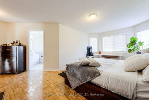 Photo 25 at 34 Bottero Drive, Rural Vaughan, Vaughan