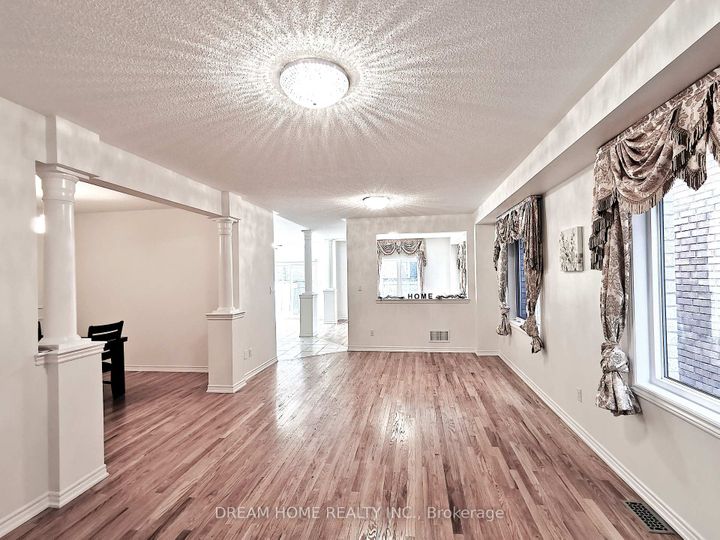 Photo 3 at 269 Helen Avenue, South Unionville, Markham