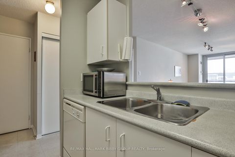 Photo 6 at 1007 - 39 Parliament Street, Waterfront Communities C8, Toronto