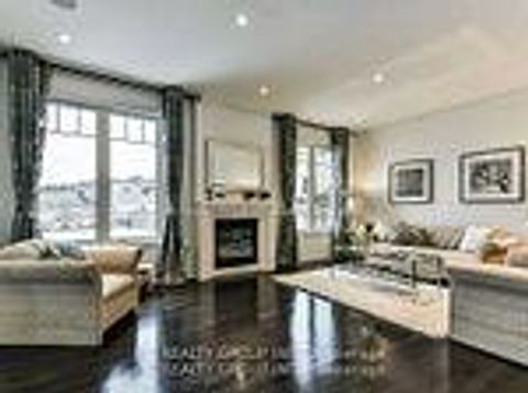 Photo 6 at 47 Philips Lake Court, Jefferson, Richmond Hill