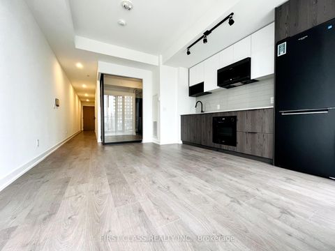 Photo 6 at 717 - 5 Defries Street, Regent Park, Toronto