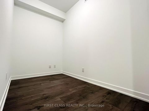 Photo 7 at 717 - 5 Defries Street, Regent Park, Toronto