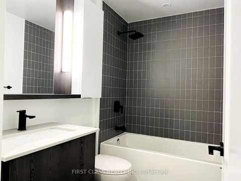 Photo 9 at 717 - 5 Defries Street, Regent Park, Toronto