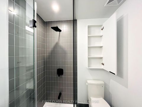 Photo 14 at 717 - 5 Defries Street, Regent Park, Toronto
