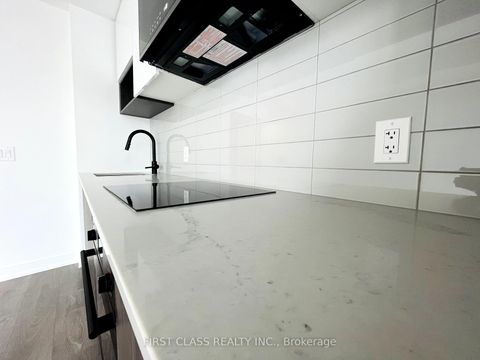 Photo 18 at 717 - 5 Defries Street, Regent Park, Toronto
