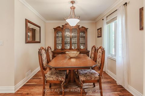Photo 2 at 7 Adele Avenue, CFB, Toronto