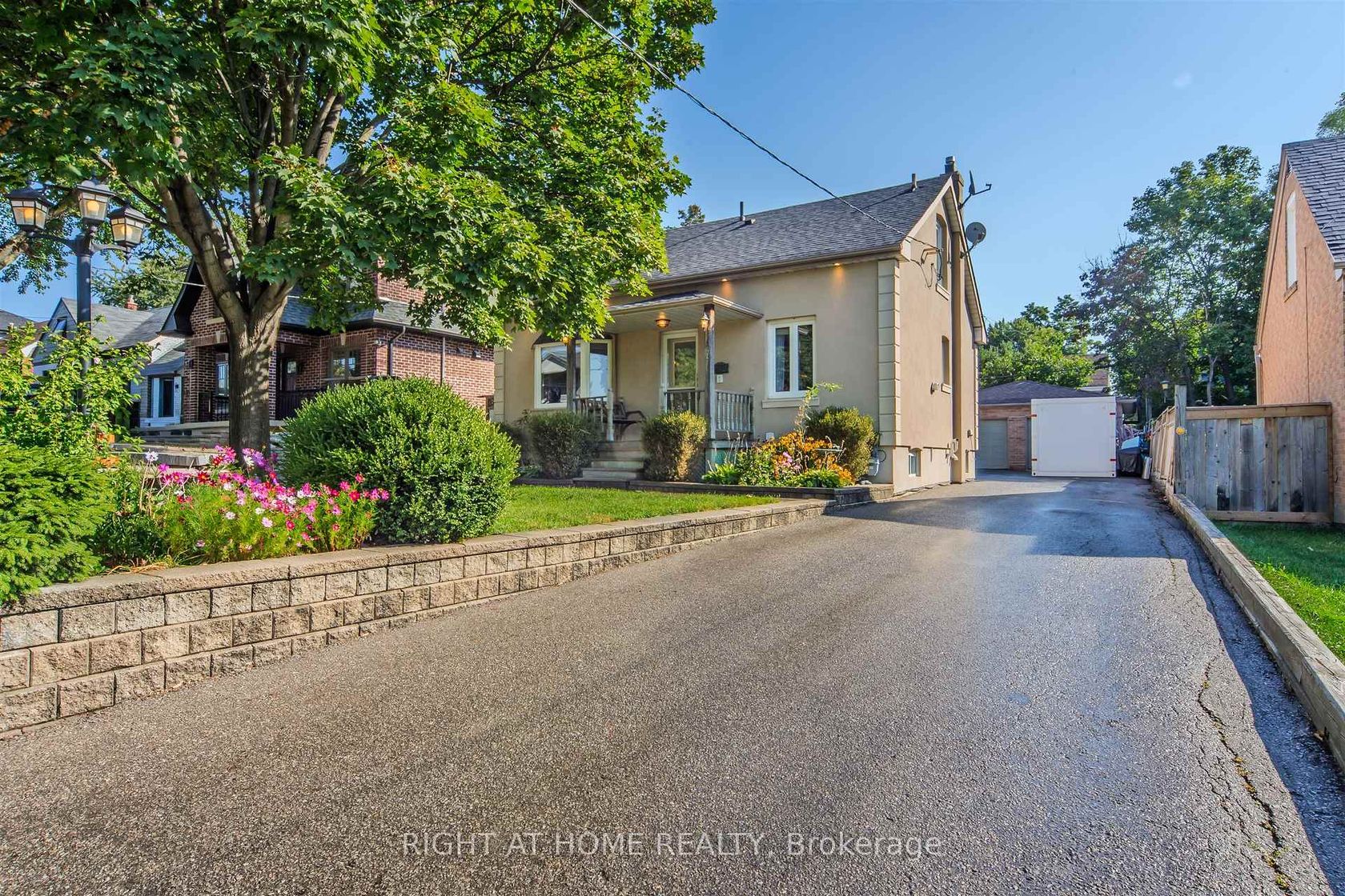 7 Adele Avenue, CFB, Toronto 
