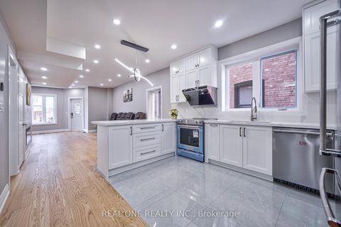 Photo 9 at 157 Glenholme Avenue, Oakwood Village, Toronto