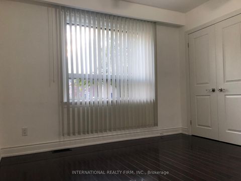 Photo 8 at 55 Kenton Drive, Newtonbrook West, Toronto