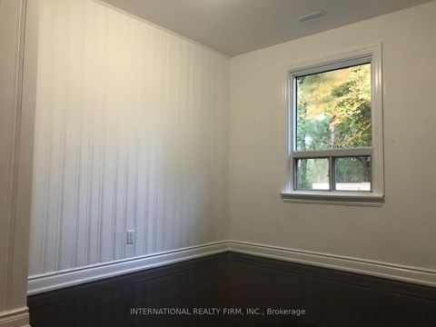 Photo 9 at 55 Kenton Drive, Newtonbrook West, Toronto
