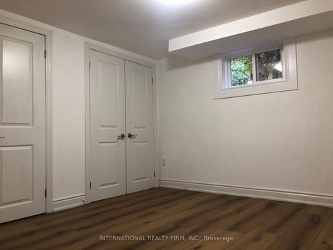 Photo 14 at 55 Kenton Drive, Newtonbrook West, Toronto