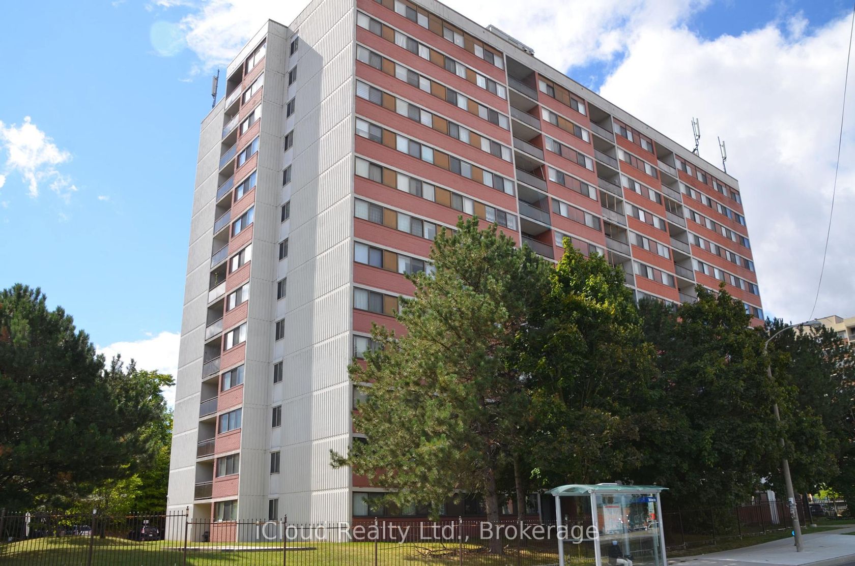 1213 - 10 Tapscott Road, Malvern, Toronto 