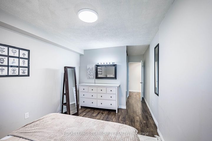 Photo 24 at 210 - 299 Mill Road, Markland Wood, Toronto