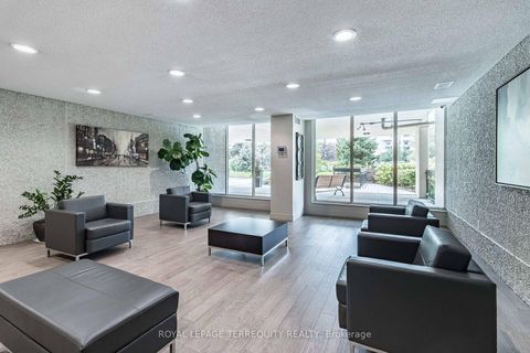 Photo 2 at 210 - 299 Mill Road, Markland Wood, Toronto