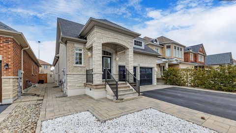 Photo 2 at 19 Isaiah Drive, Vellore Village, Vaughan