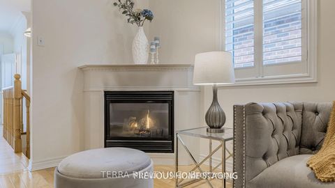 Photo 11 at 19 Isaiah Drive, Vellore Village, Vaughan