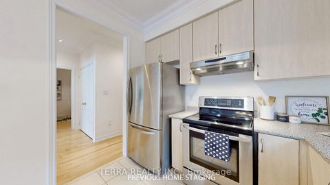 Photo 14 at 19 Isaiah Drive, Vellore Village, Vaughan