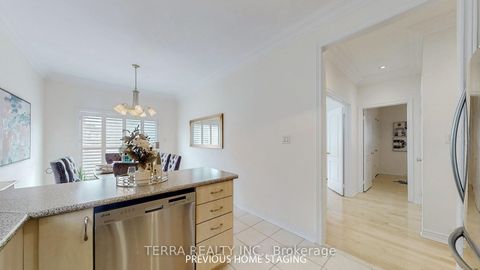 Photo 15 at 19 Isaiah Drive, Vellore Village, Vaughan