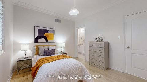 Photo 26 at 19 Isaiah Drive, Vellore Village, Vaughan