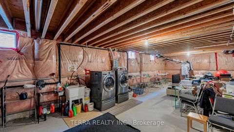 Photo 37 at 19 Isaiah Drive, Vellore Village, Vaughan