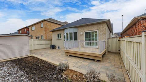 Photo 40 at 19 Isaiah Drive, Vellore Village, Vaughan