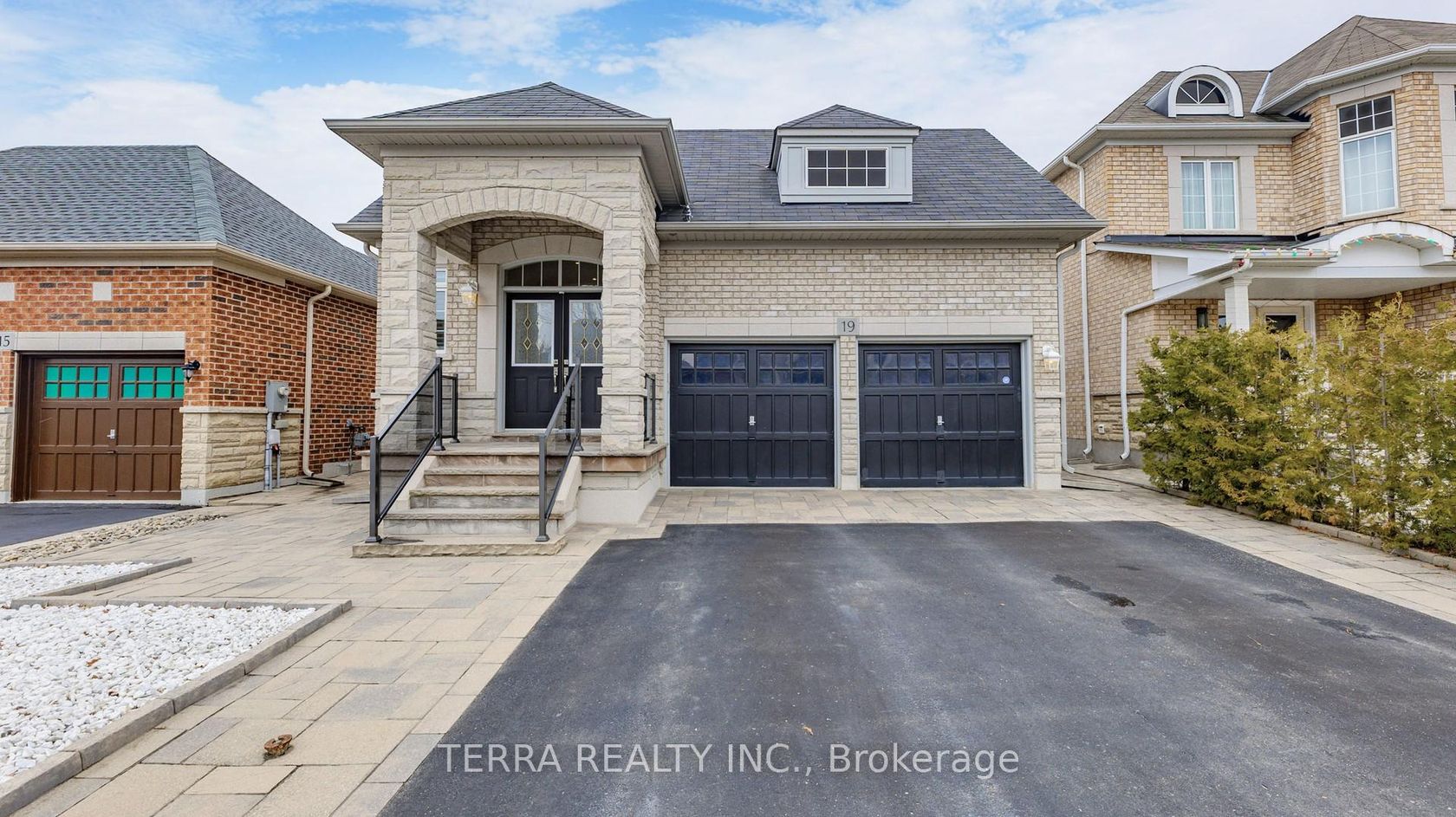 19 Isaiah Drive, Vellore Village, Vaughan 