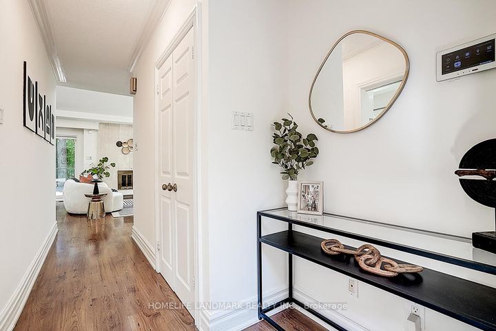 Photo 5 at 39 Sagebrush Lane, Donalda, Toronto