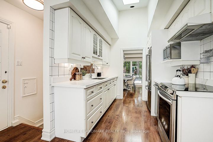 Photo 18 at 39 Sagebrush Lane, Donalda, Toronto