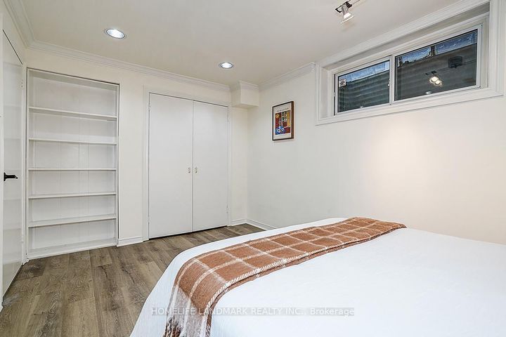 Photo 31 at 39 Sagebrush Lane, Donalda, Toronto