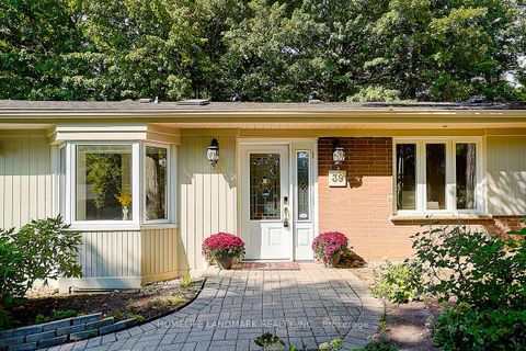 Photo 3 at 39 Sagebrush Lane, Donalda, Toronto