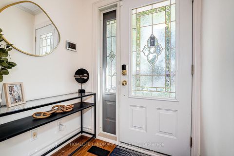 Photo 4 at 39 Sagebrush Lane, Donalda, Toronto
