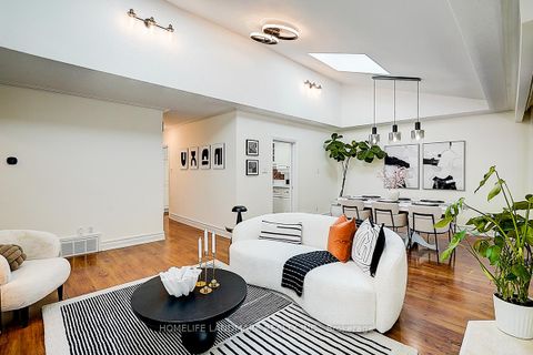 Photo 10 at 39 Sagebrush Lane, Donalda, Toronto