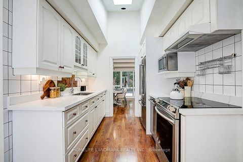 Photo 17 at 39 Sagebrush Lane, Donalda, Toronto