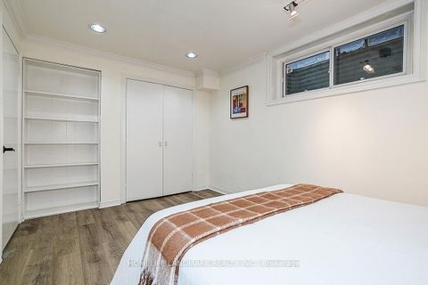 Photo 31 at 39 Sagebrush Lane, Donalda, Toronto