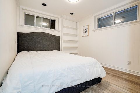 Photo 32 at 39 Sagebrush Lane, Donalda, Toronto