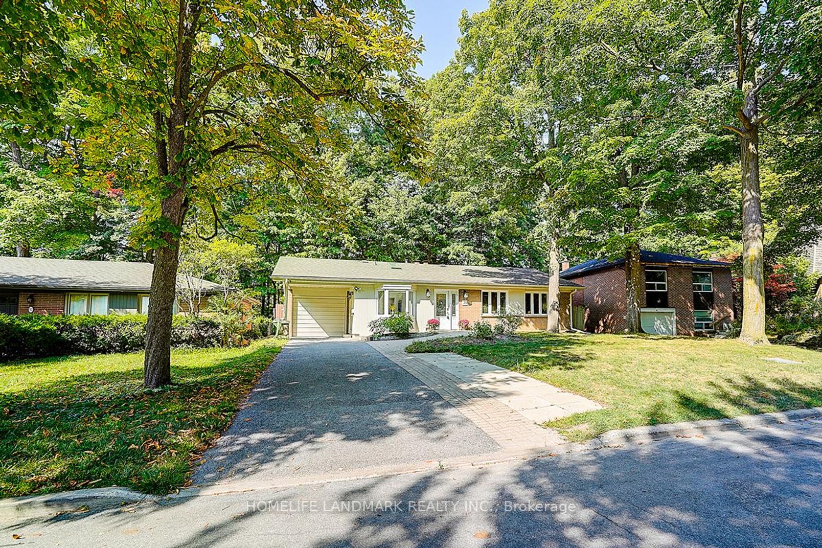 39 Sagebrush Lane, Donalda, Toronto 2