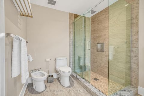 Photo 29 at 7 Avalon Avenue, Smythe, Toronto